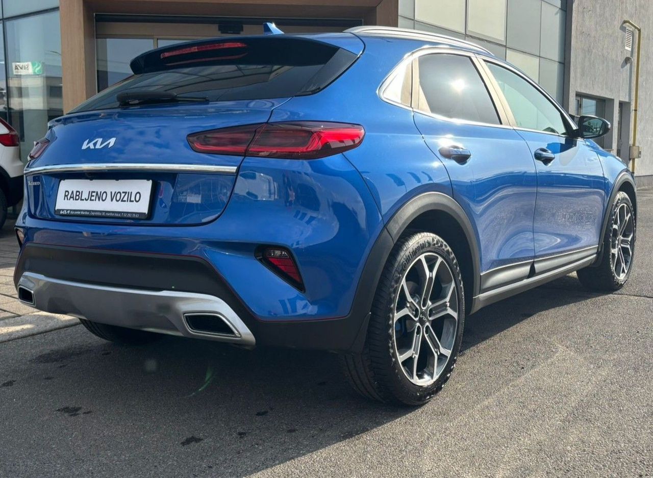 Zunanja slika - KIA XCeed - 1.5 T-GDi EX Way KAMERA-TEMPOMAT-GRETJE SEDEŽEV - 4