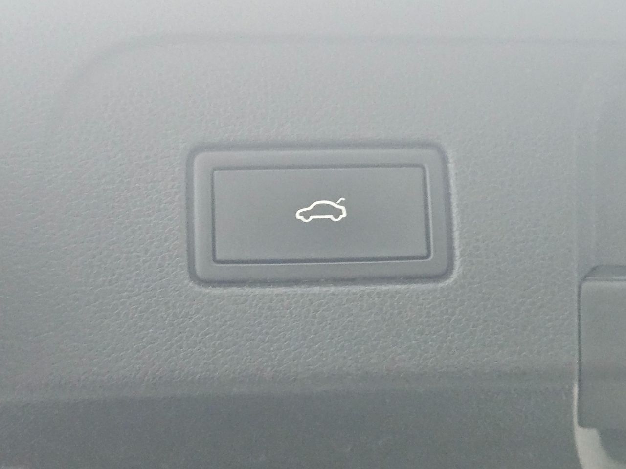 Zunanja slika - VW Touran - 2.0 TDI DSG Comfortline 110kW - 11