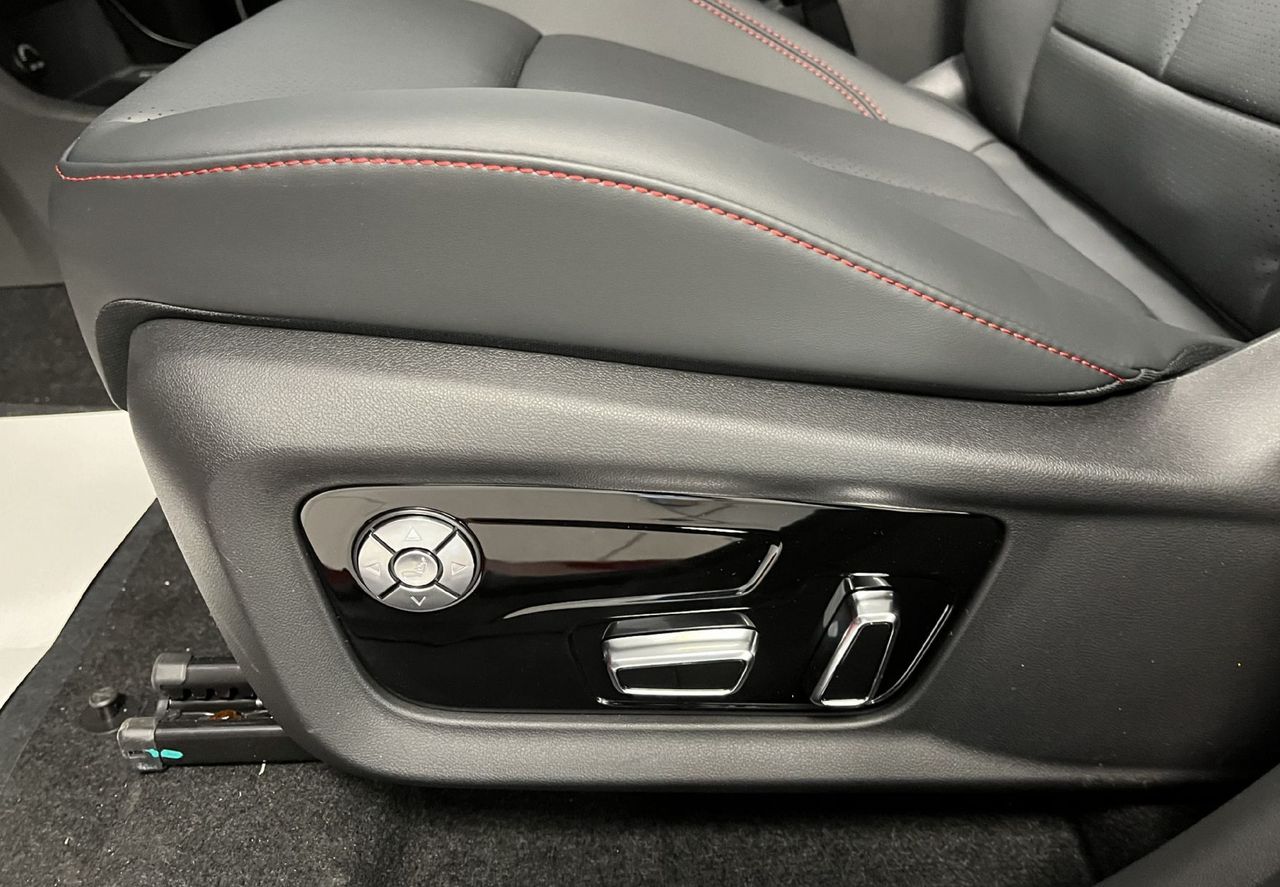 Zunanja slika - Forthing Forthing T5 EVO - T5 Evo 1.5 T-GDI LUXURY - NA ZALOGI - my 2025 - - 15