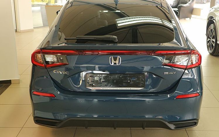 Zunanja slika - Honda Civic - 2.0 Hibrid MY26 Advance CVT - 5
