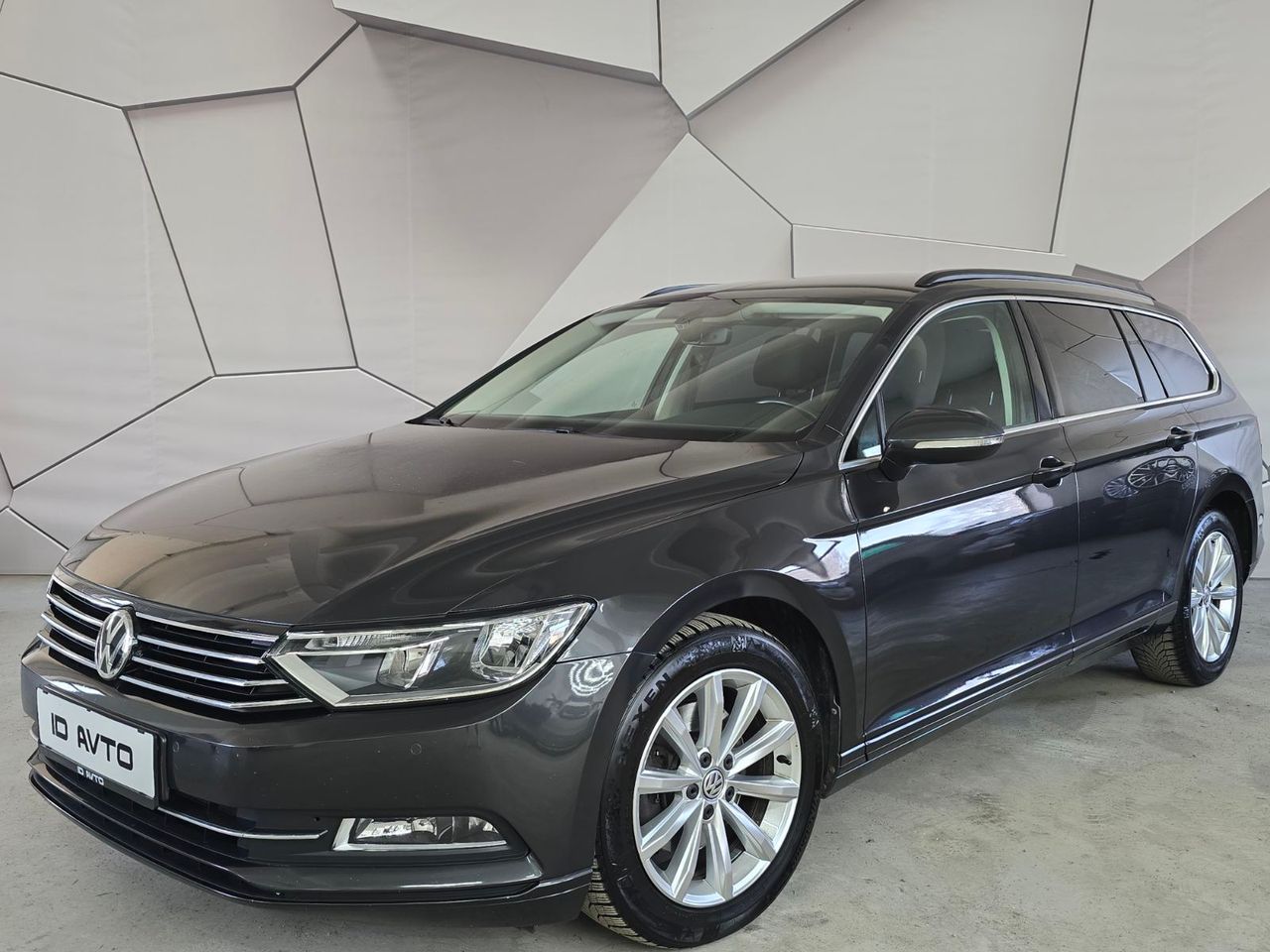 Zunanja slika - VW Passat - Variant 2,0 TDI BMT Connect DSG - 2