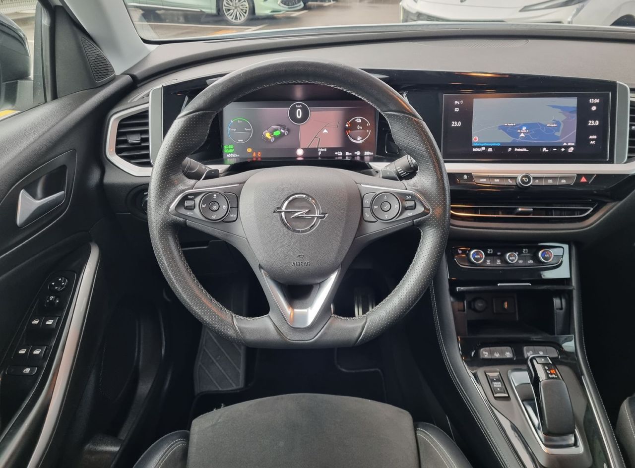 Zunanja slika - Opel Grandland - 1.6 PHEV GSE AUTO 300HP 4WD + POTRJENA KNJIGA - 10