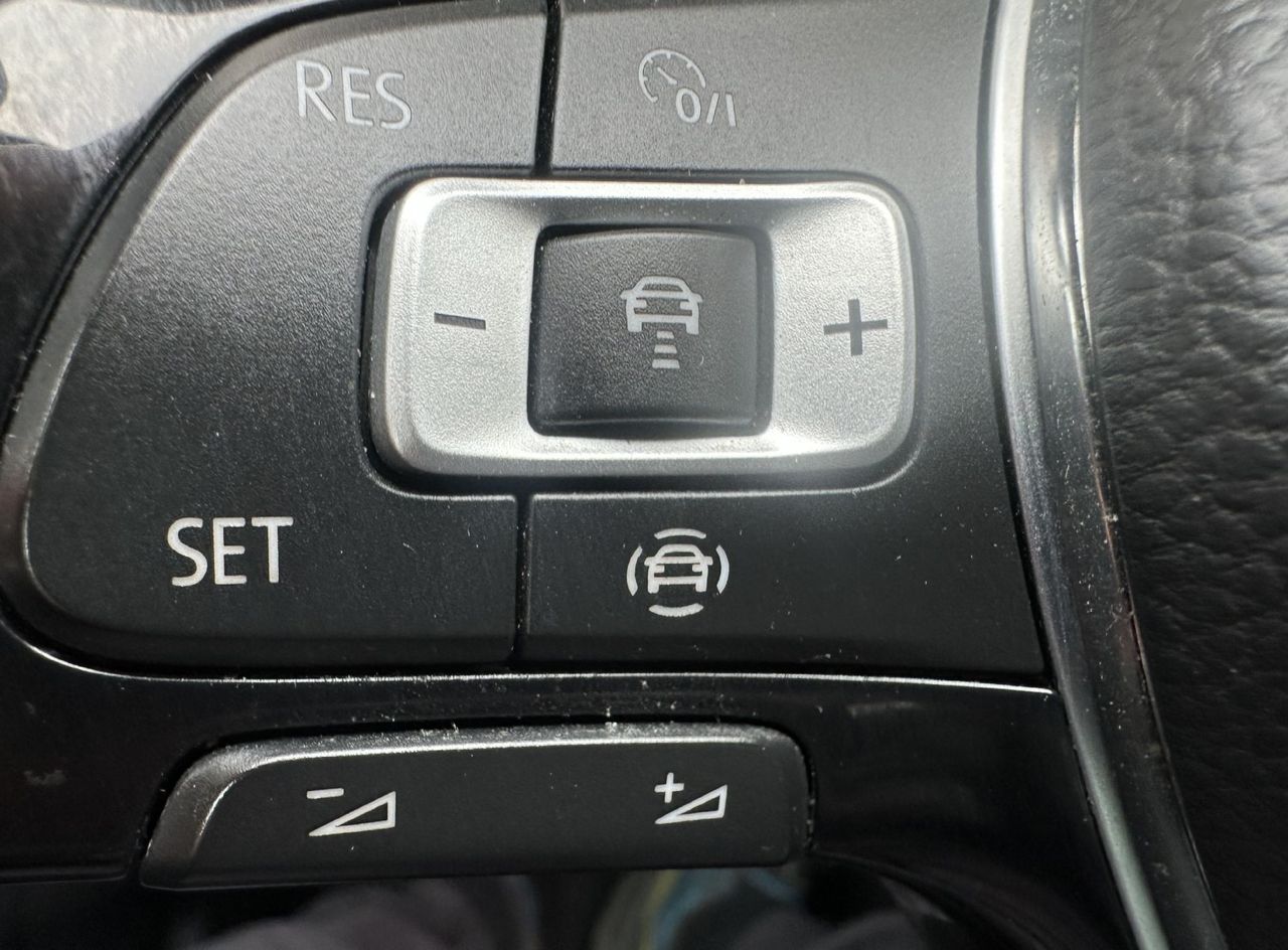 Zunanja slika - VW Tiguan - 1.5 TSI ACT BMT R-Line DSG.Highline 110kW.KAMERA - 10