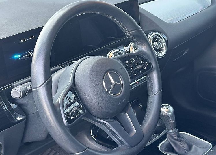 Zunanja slika - Mercedes-Benz B-Razred - B 180 1.Lastnik-SLO- Kot nov - 9