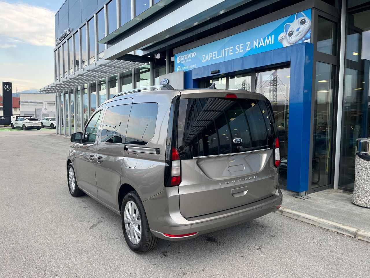 Zunanja slika - Ford Tourneo Connect - Tourneo - 10