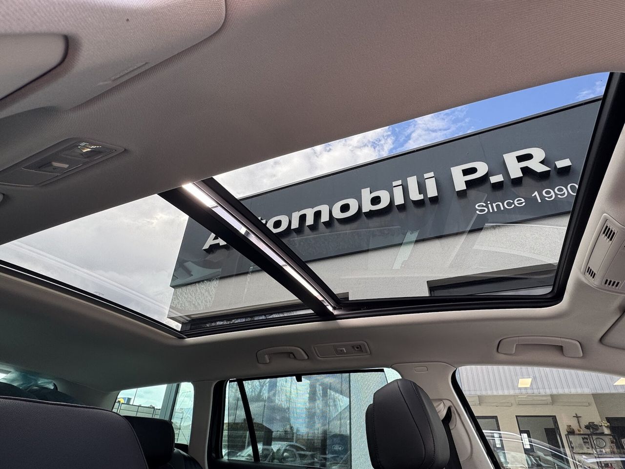 Zunanja slika - VW Passat Variant - 2.0 TDI BMT HIGHLINE 150KM PANORAMA VL.KLJUKA ACC - 18