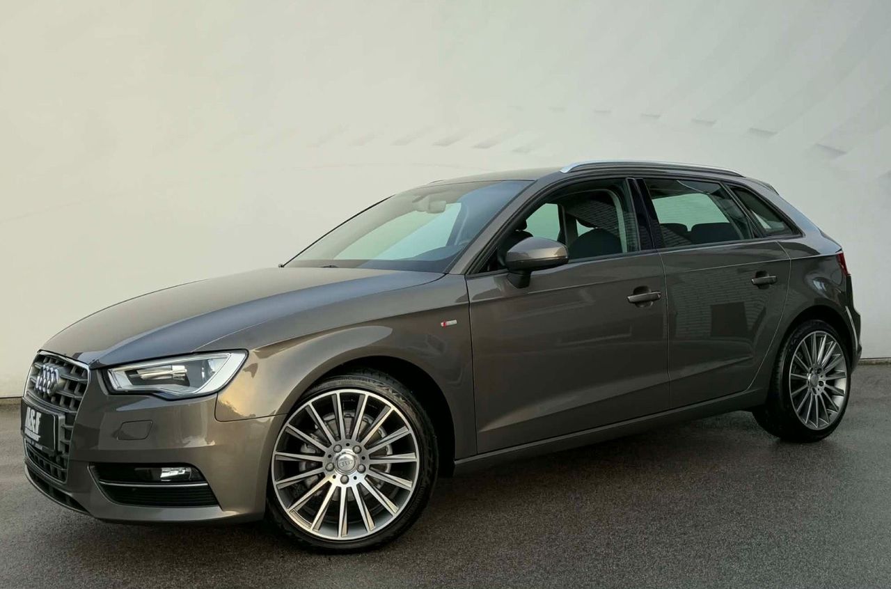 Zunanja slika - Audi A3 - 1.6 TDI-S TRONIC-XENON+LED-LIZING ZA TUJCE-NAVI-.. - 1