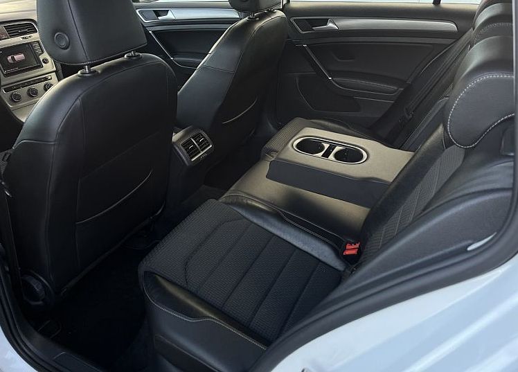 Zunanja slika - VW Golf - Variant 1.6 TDI BMT Comfortline-delno usnje-gretje sedežev - 11