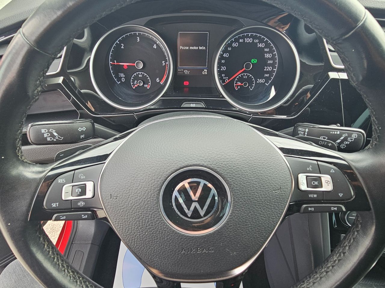 Zunanja slika - VW Touran - 2,0 TDI BMT Highline DSG - 15