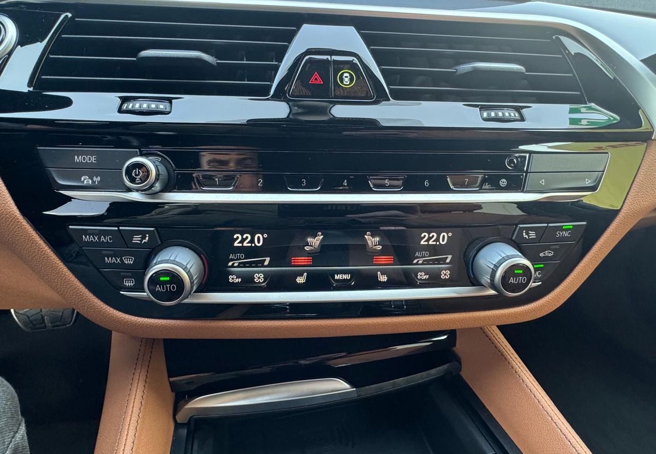 Zunanja slika - BMW Serija 5 - Touring: 540d-XDRIVE-NAVIGACIJA-RADAR-USNJE-VIRTUAL-LED- - 12