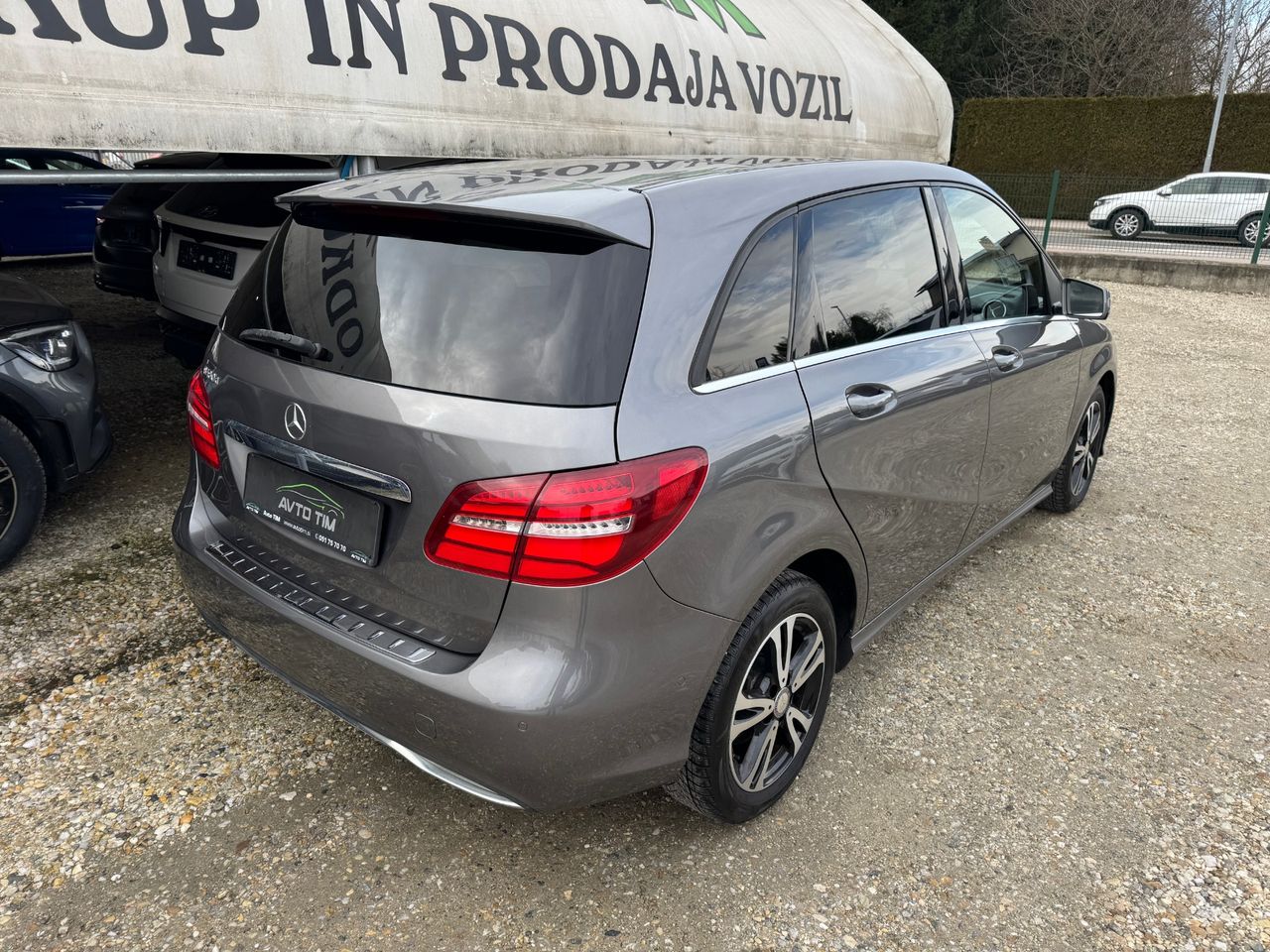 Zunanja slika - Mercedes-Benz B 180 - d Style - 4