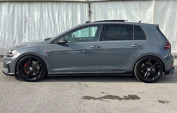 Zunanja slika - VW Golf - 2.0 GTI TCR - AKRAPOVIČ - PANORAMA - ALCANTARA - 5