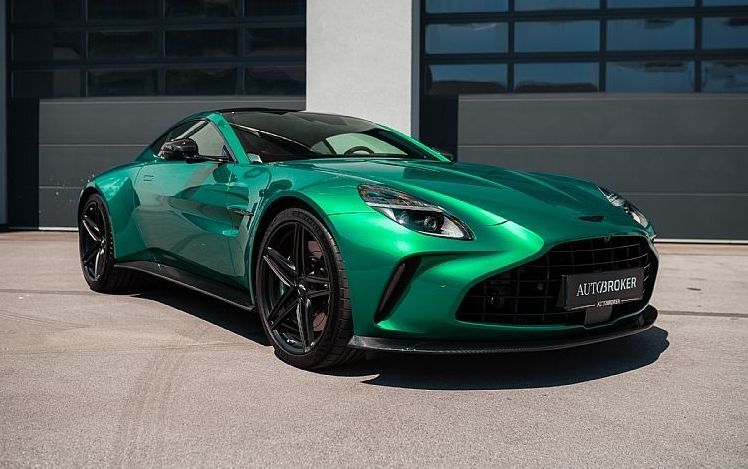 Zunanja slika - Aston Martin Vantage - PERFORMANCE PODIUM GREEN KARBON BOWERS WILKINS - 3