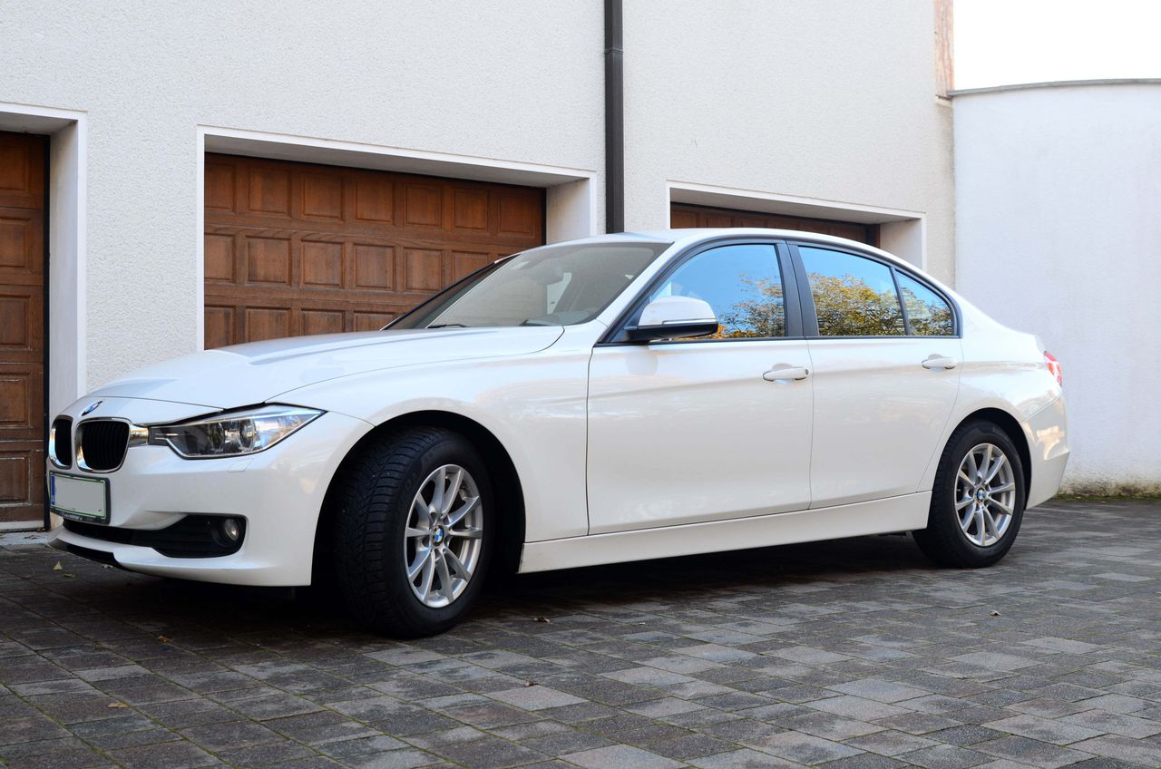 Zunanja slika - BMW Serija 3 - 318d - 1