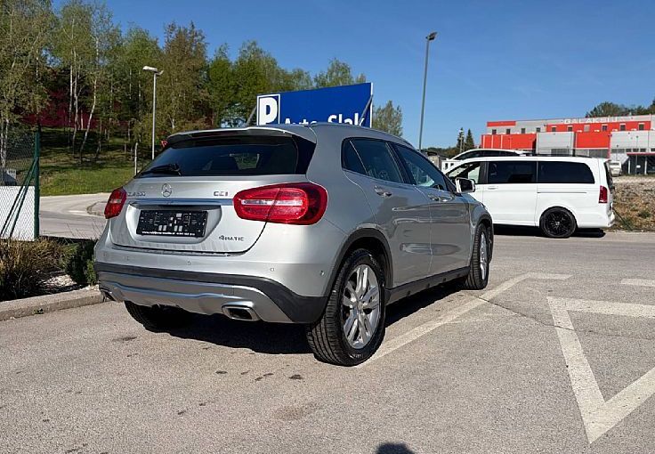 Zunanja slika - Mercedes-Benz GLA-Razred - GLA 200 CDI 4MATIC Style Avt. samo 116000km pano - 6