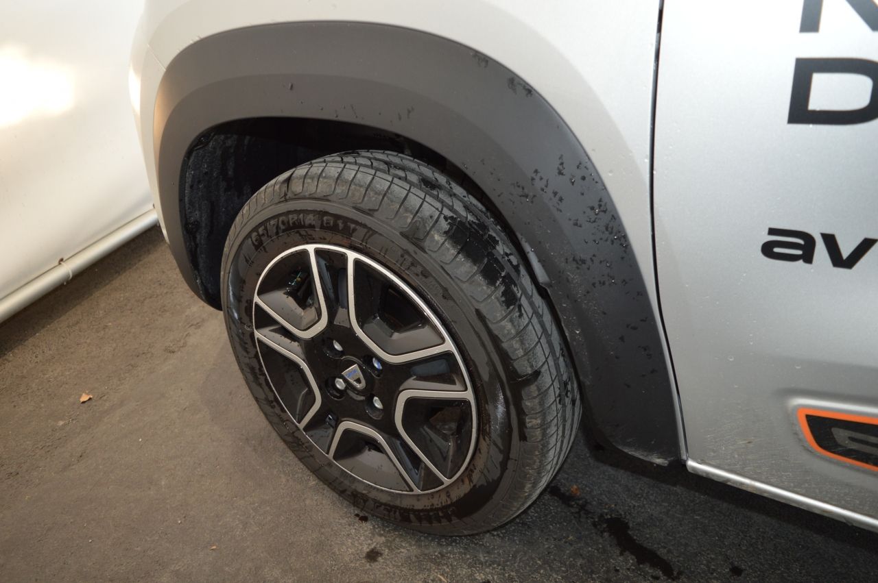 Zunanja slika - Dacia Spring - 45 Comfort Plus - 10