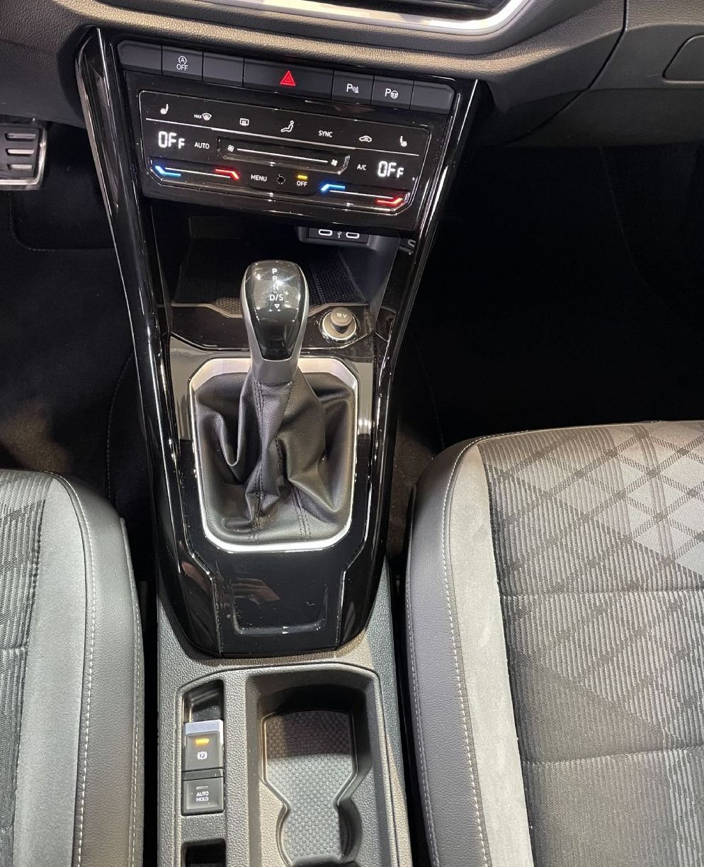 Zunanja slika - VW T-Roc - R LINE-RADAR-NAVIGACIJA-KAMERA-ALCANTARA-VIRTUAL - 13