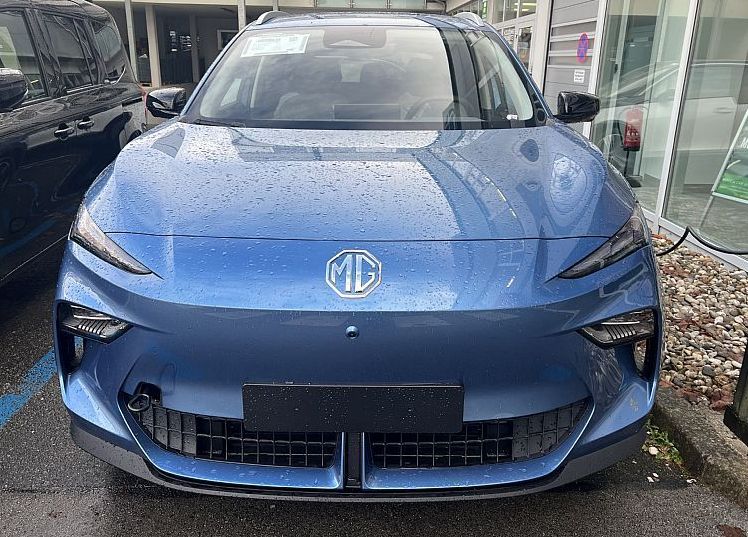 Zunanja slika - MG MGS5 EV - Luxury 64kW 7 let tovarniške garancije NA ZALOGI - 2