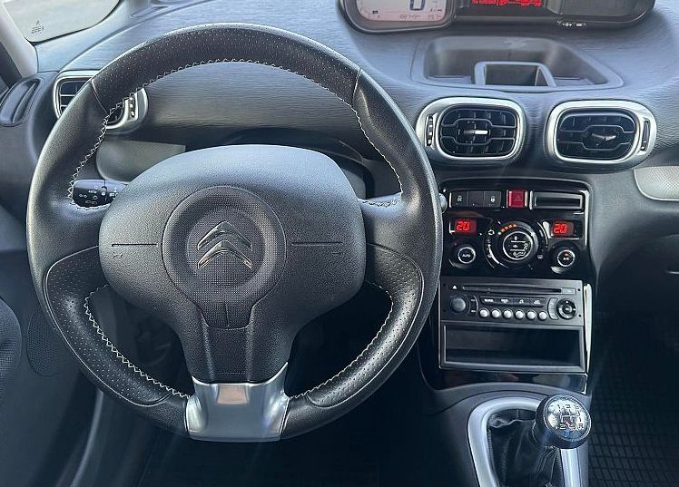 Zunanja slika - Citroën C3 Picasso - 1.2i 110ks °OPRAVLJEN VELIK SERVIS°  °1-UPORABNIK° - 9