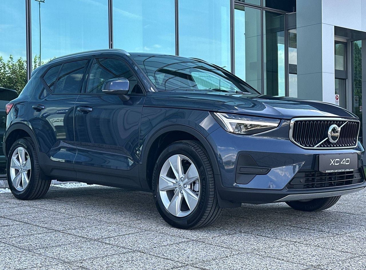 Zunanja slika - Volvo XC40 - B3 P Core AT DCT... - 3