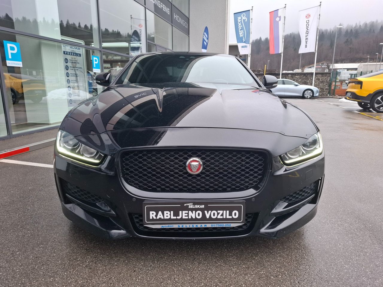 Zunanja slika - Jaguar XE - R-Sport 2.0 180 AVTOMATIK + SERVISNA ZGODOVINA - 2