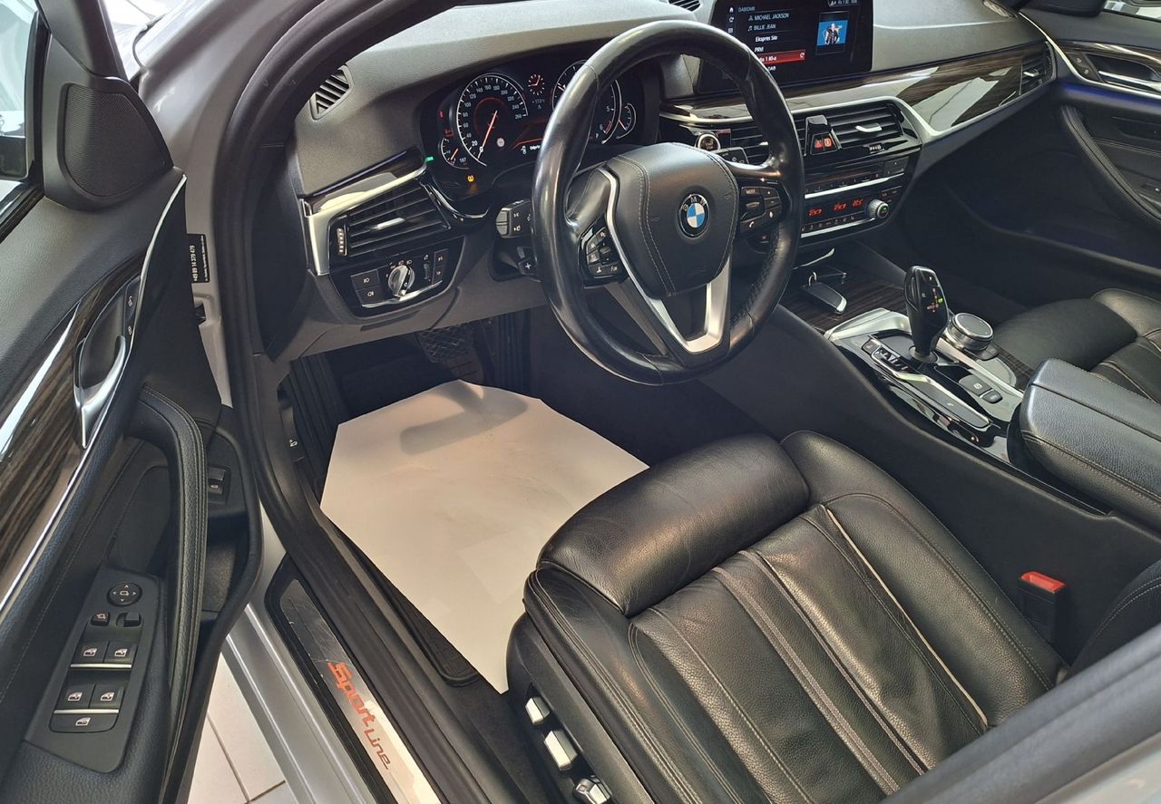 Zunanja slika - BMW Serija 5 - Touring: 520d x Drive aut.SPORT LINE-LED-NAVI-PANORAMA- - 7