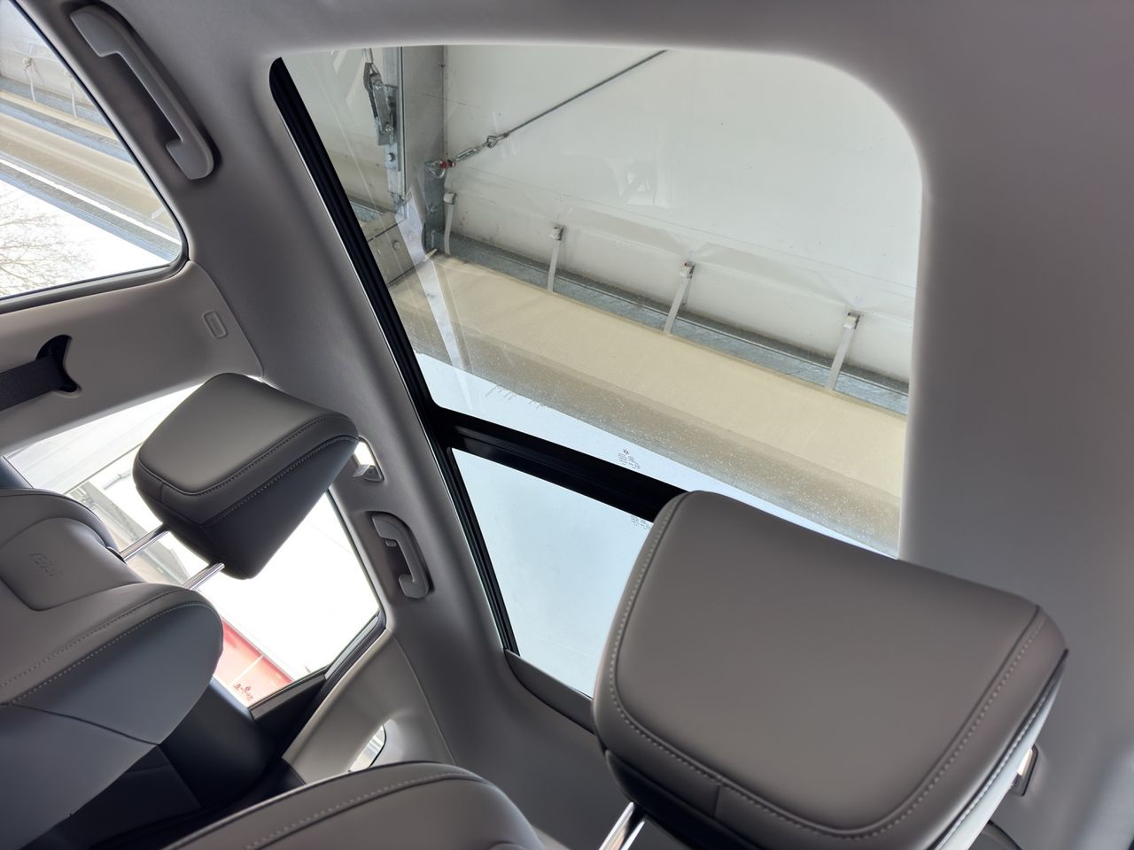 Zunanja slika - Dongfeng Huge - 1.5T EXECUTIVE + 360 + KAMERA + RADAR + PANO +ADAS - 17