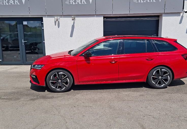 Zunanja slika - Škoda Octavia - Combi 2.0 TDI RS DSG SLOVENSKI. SERVISNA - 1