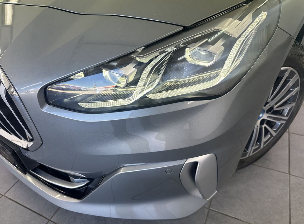 Zunanja slika - BMW Serija 2 - Active Tourer: 225e xDrive .LED.KAMERA.USNJE-90KM DOSEG - 3