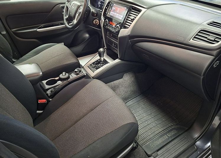 Zunanja slika - Mitsubishi L 200 - 2.3 4X4-1.LASTNIK-SLO-LED-NAVI-KAMERA-ODLIČEN- - 9