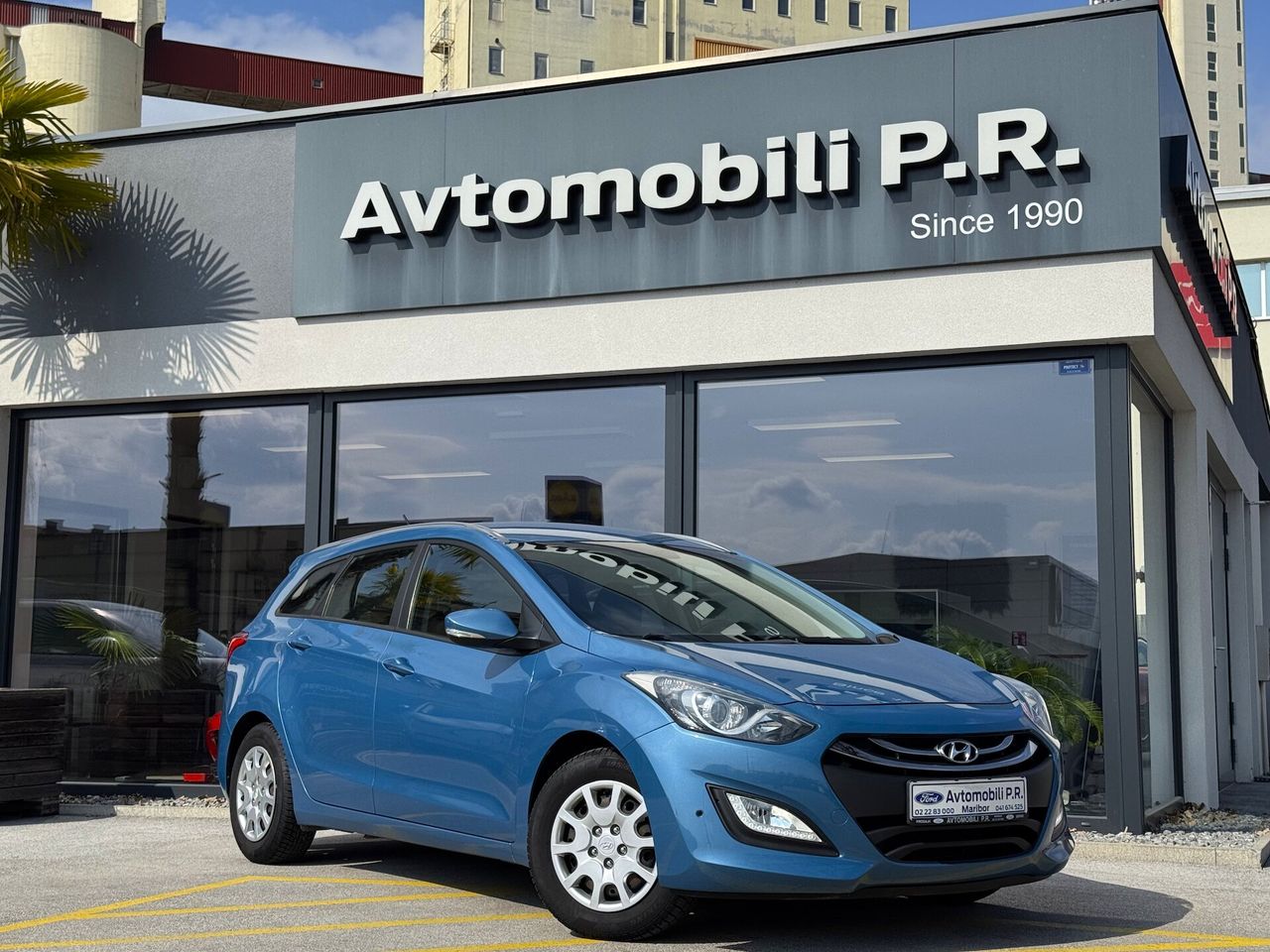 Zunanja slika - Hyundai i30 Wagon - 1.4 CVVT STYLE 1.LASTNICA SLO NAKUP NA OBROKE - 3