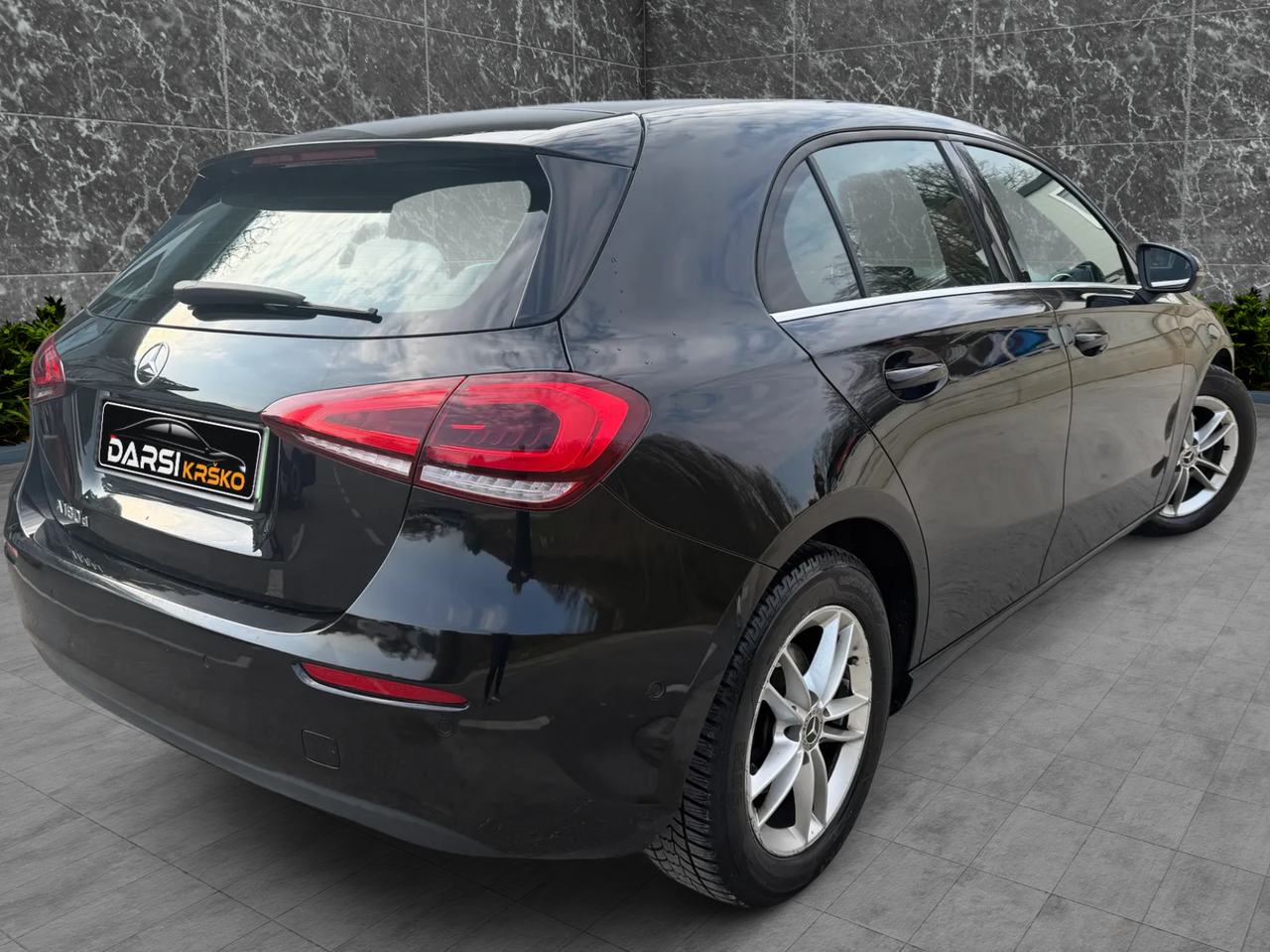 Zunanja slika - Mercedes-Benz A-Razred - 180d LED AUT. WIDESCREEN NAVI KAMERA ALU16 - 10