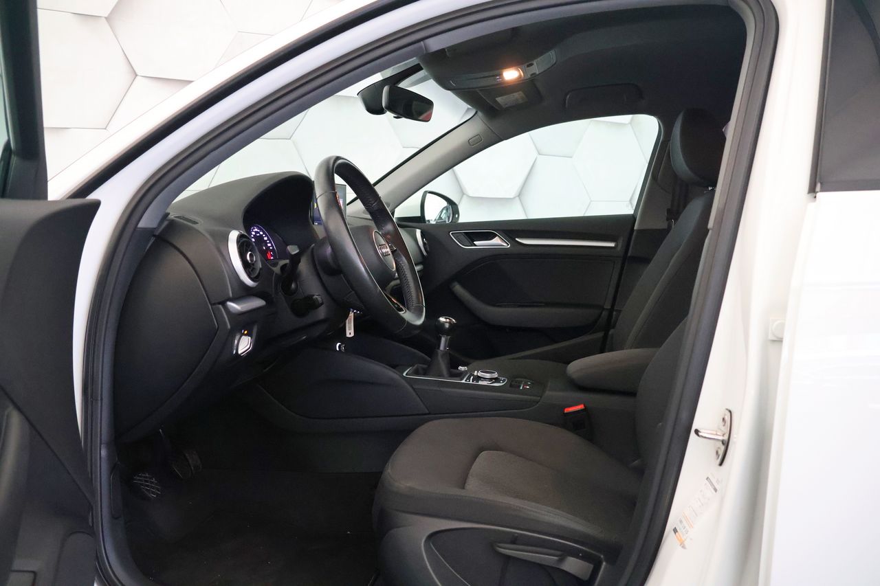 Zunanja slika - Audi A3 - 1.0 TFSI Design 115KM - 9