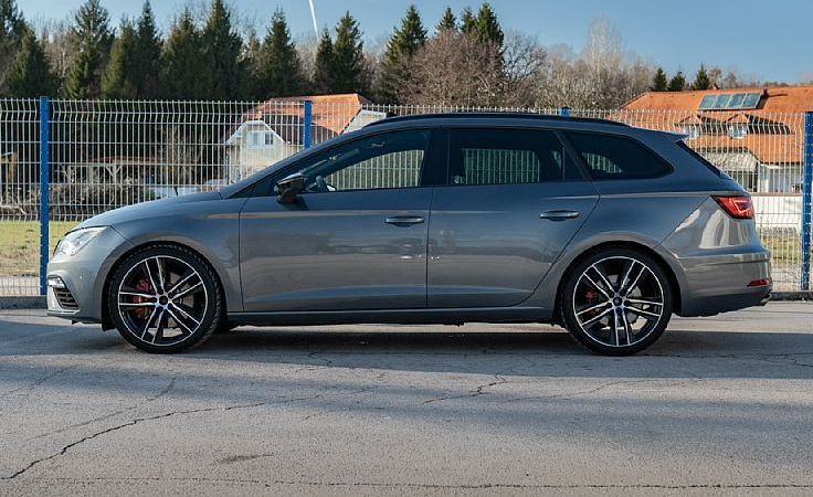 Zunanja slika - Seat Leon - ST 4x4 2.0 TSI CUPRA  DSG - 8