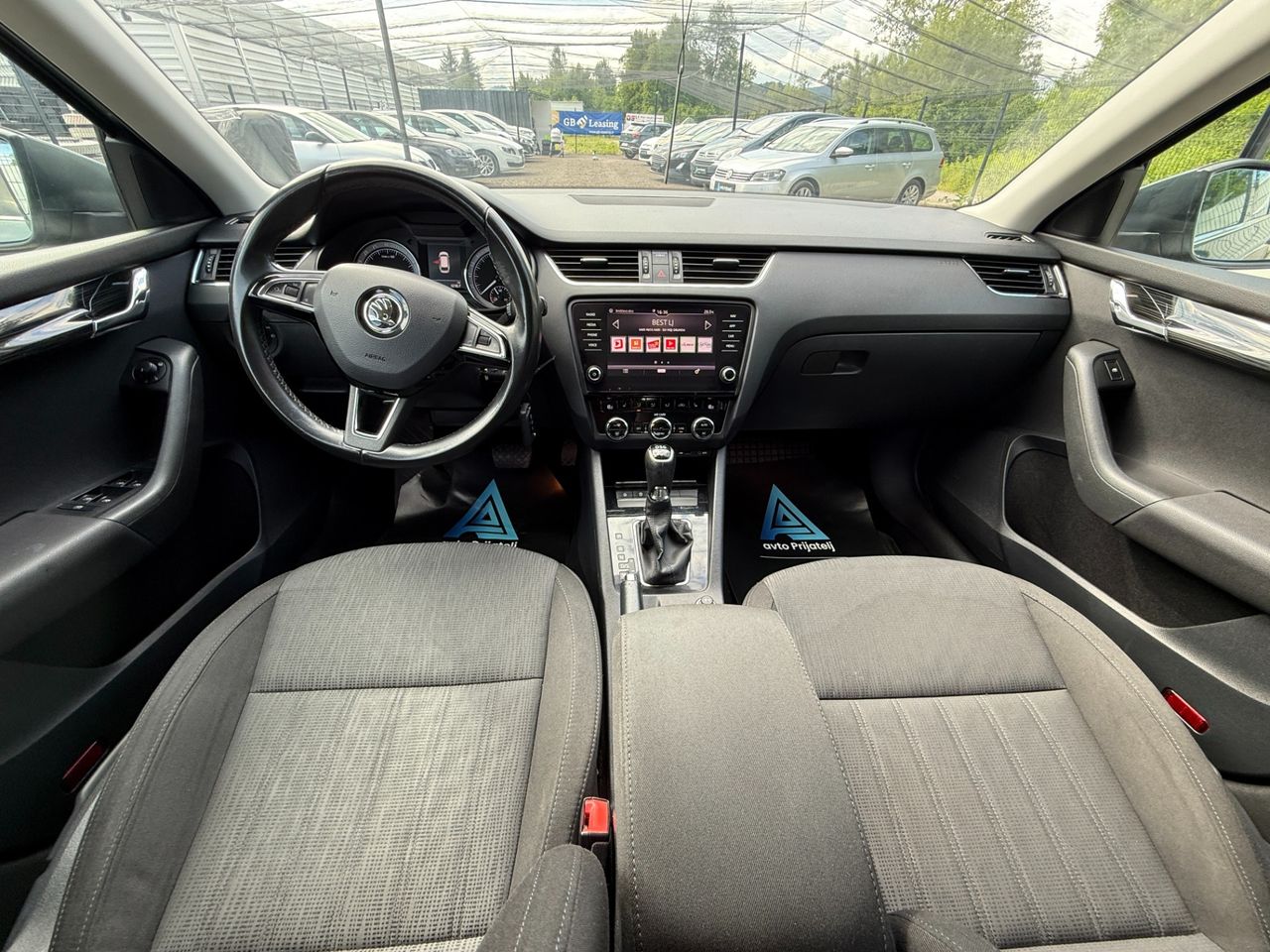 Zunanja slika - Škoda Octavia - 2.0 TDI 110KW Avt - 14