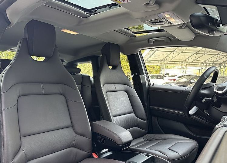 Zunanja slika - BMW i3 - s 120 Ah-PANORAMA-ACC-USNJE-KAMERA-NAVI PROF-20COL - 11