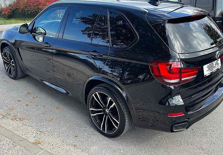 Zunanja slika - BMW X5 - serija : M50d 381ks M-PAKET °PANORAMA° °HEAD-UP° SOFT CLOSE - 7