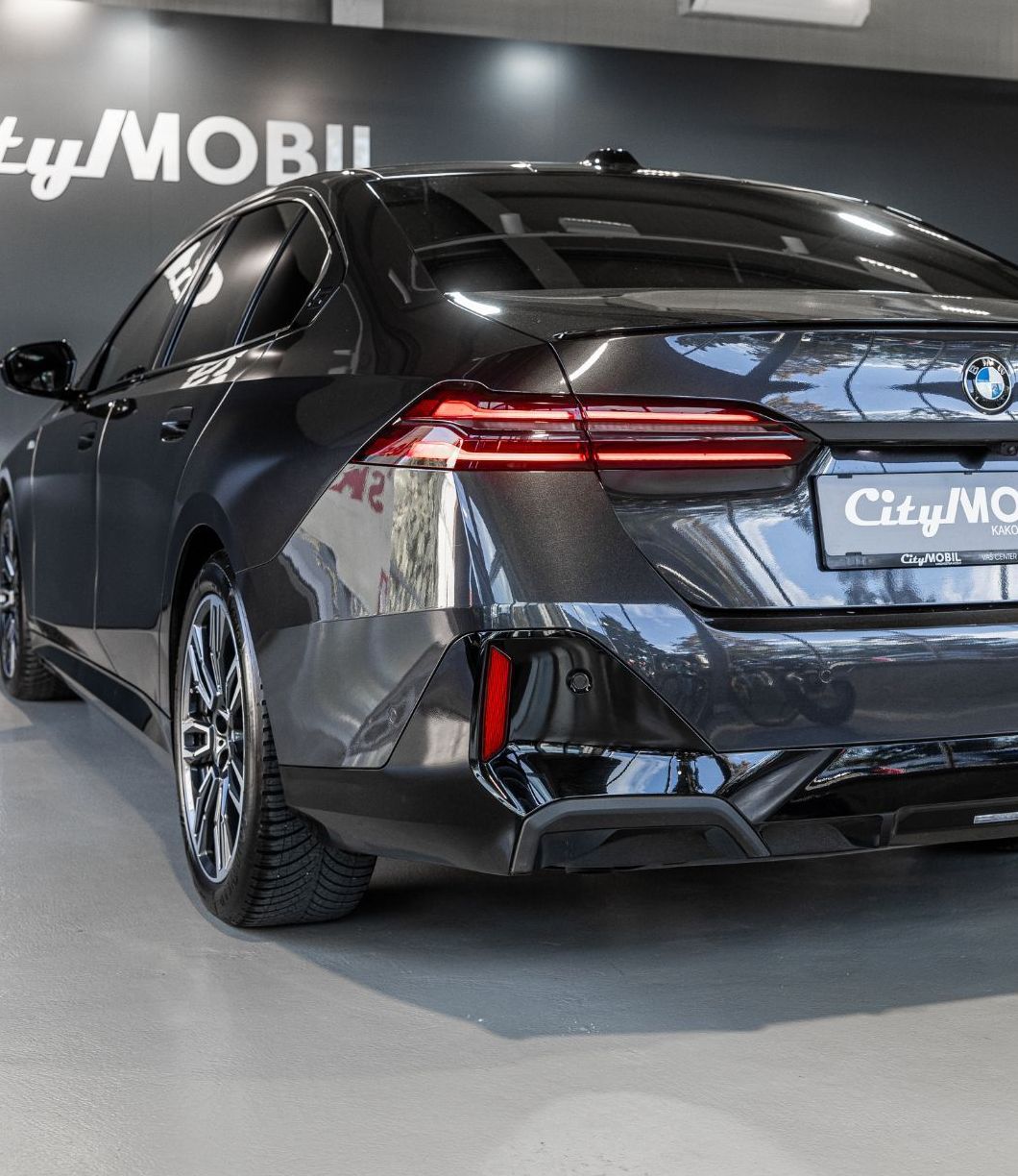 Zunanja slika - BMW Serija 5 - : M-SPORT PRO PAKET-HEADUP-HARMAN-PANO-MEMORY-USNJE - 7