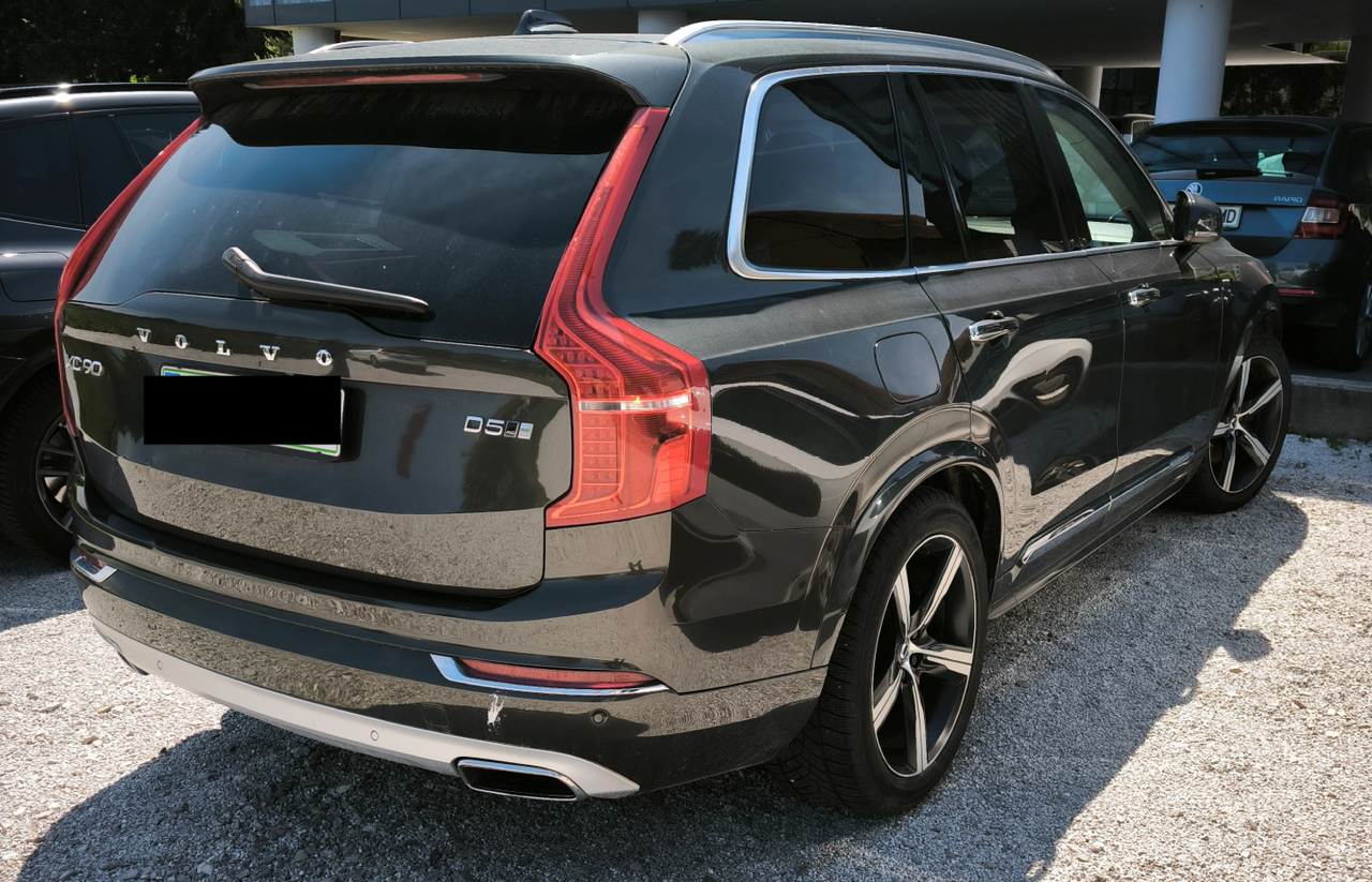 Zunanja slika - Volvo XC90 - D5 AWD Inscription Geartronic - 4
