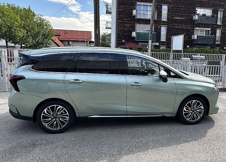 Zunanja slika - Forthing Forthing U Tour - U-Tour MY25 ADAS - NA ZALOGI - 2