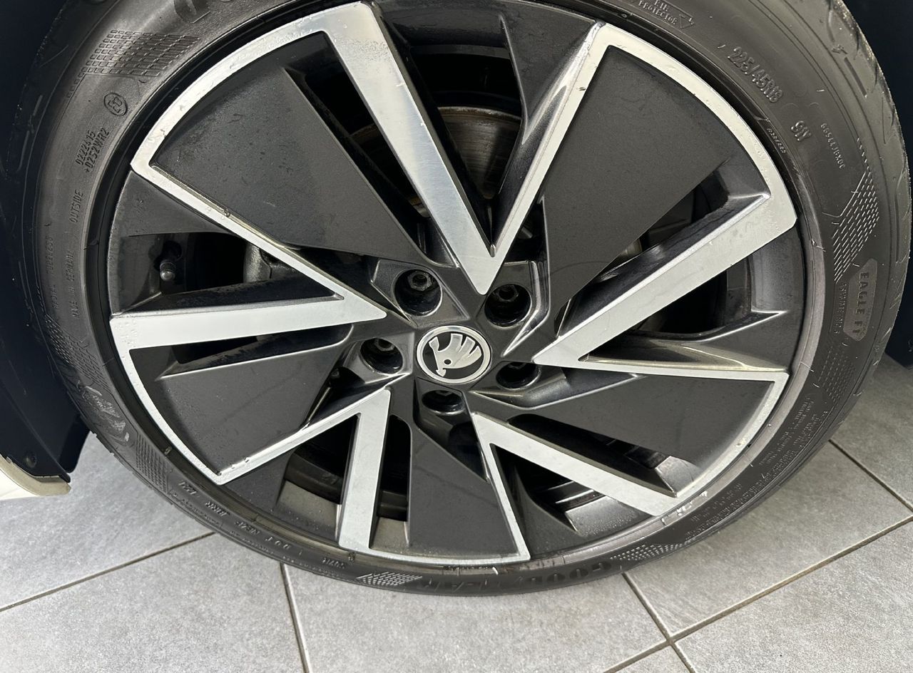 Zunanja slika - Škoda Octavia - Škoda  Style 1.4 TSI PHEV DSG NEMŠKI.KAMERA - 8