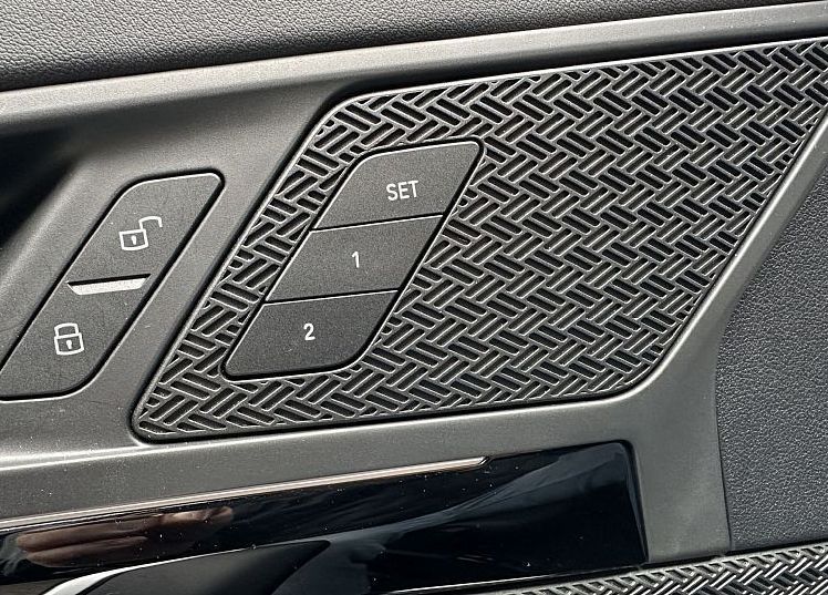 Zunanja slika - BMW X1 - serija :  sDrive18d AVT xLine-USNJE-KAMERA-LED-18COL-NAVI - 17