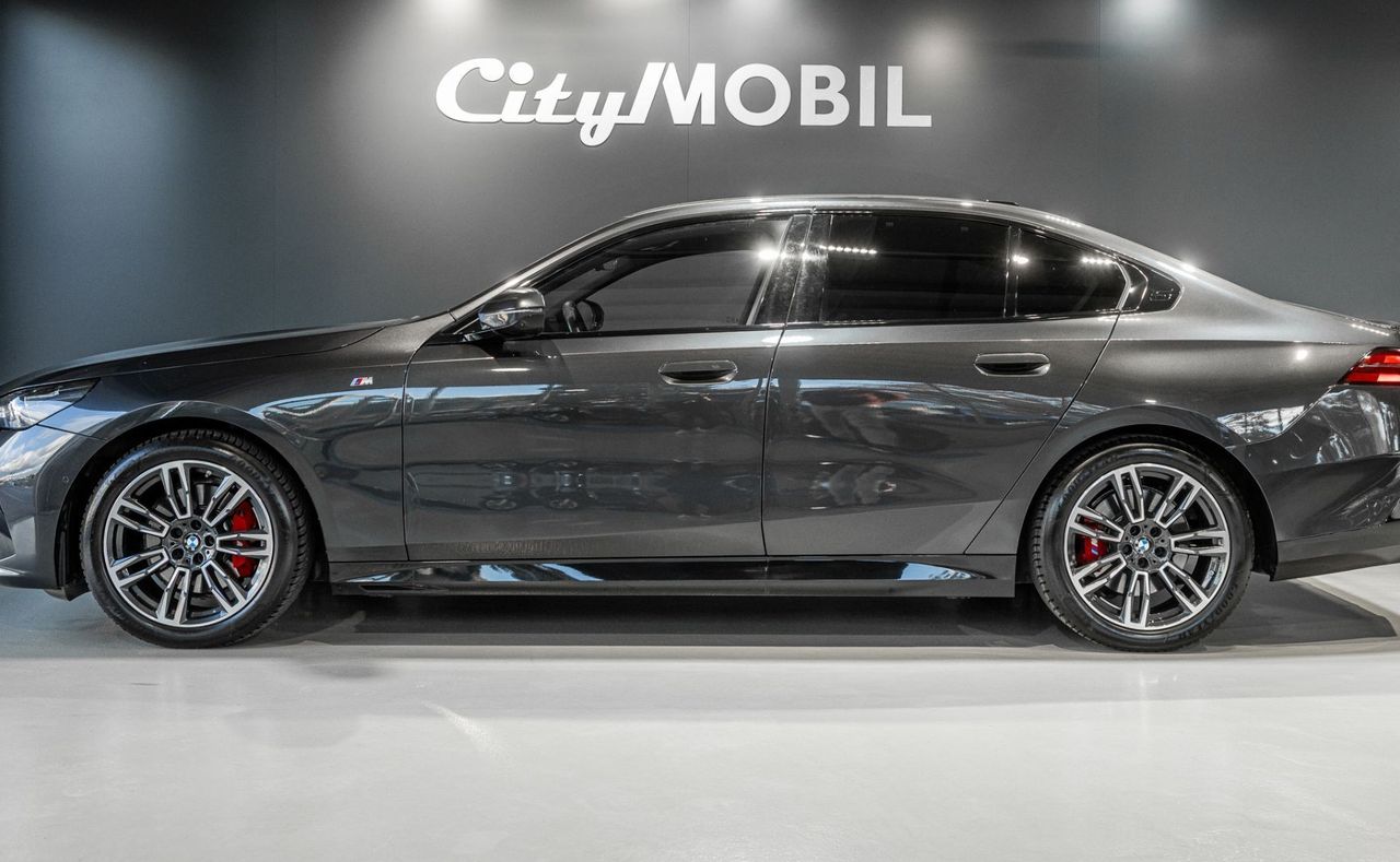 Zunanja slika - BMW Serija 5 - : M-SPORT PRO PAKET-HEADUP-HARMAN-PANO-MEMORY-USNJE - 1