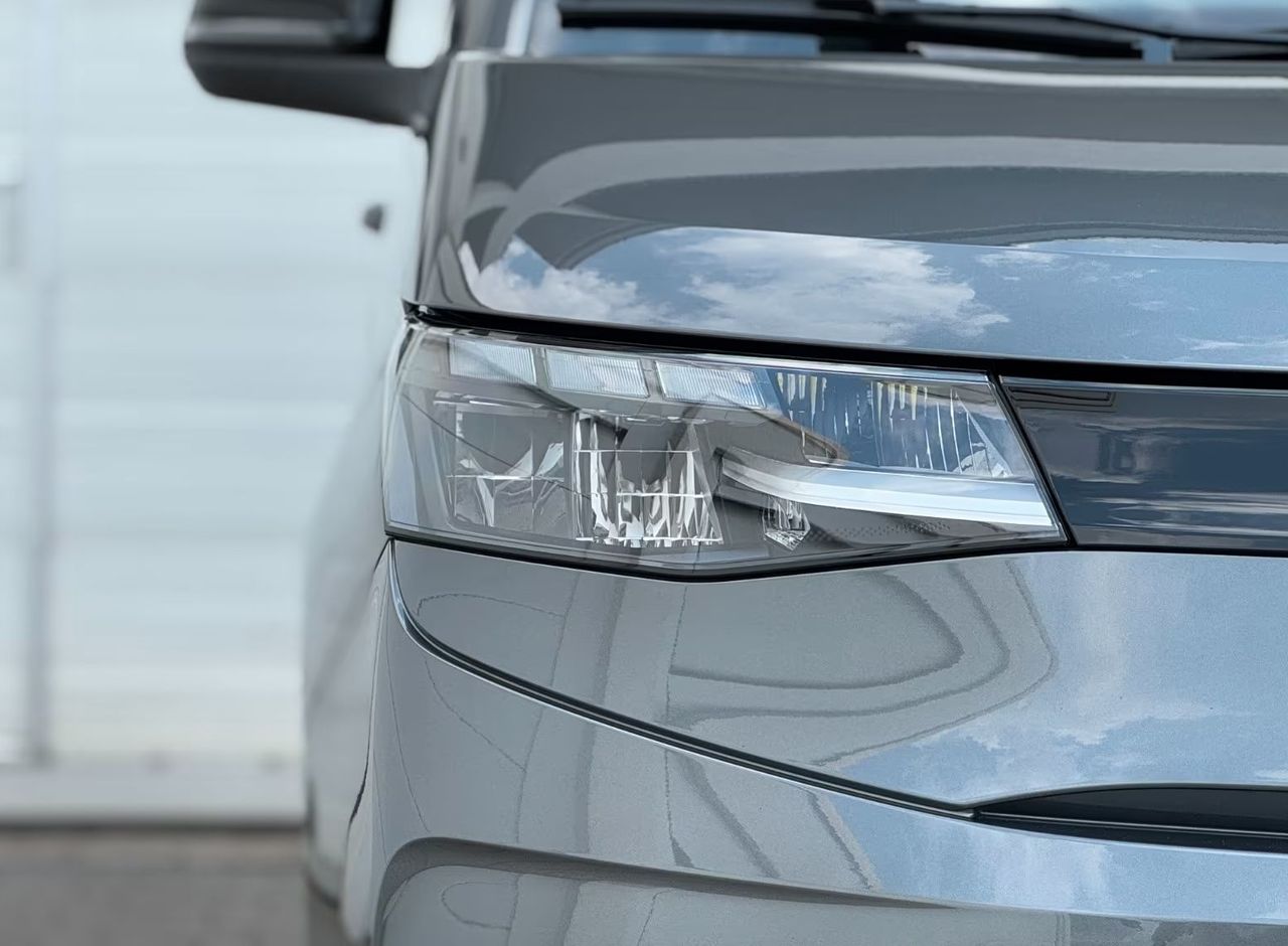 Notranja slika - VW Multivan - T7 L2 2.0 TDI AUT. SLO 1.LASTNIK IQ LED ACC 7SED. - 11