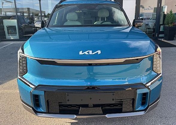 Zunanja slika - KIA EV9 - 99.8 kWh GT-Line AWD 141.5 kW  192KM - 9