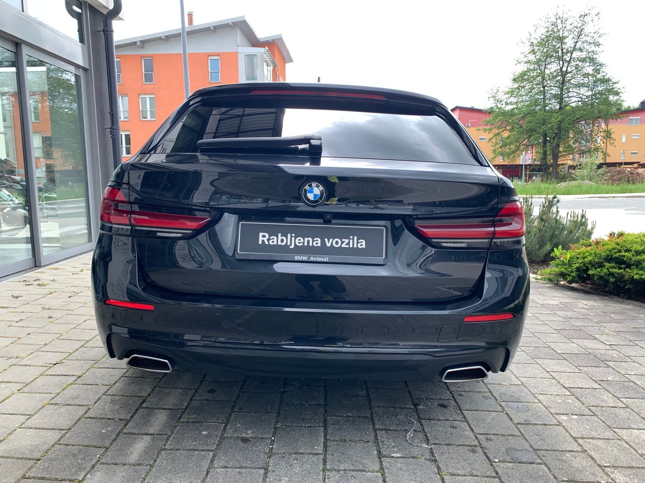 Zunanja slika - BMW serija 5 Touring - 520d Touring Avt. - 3