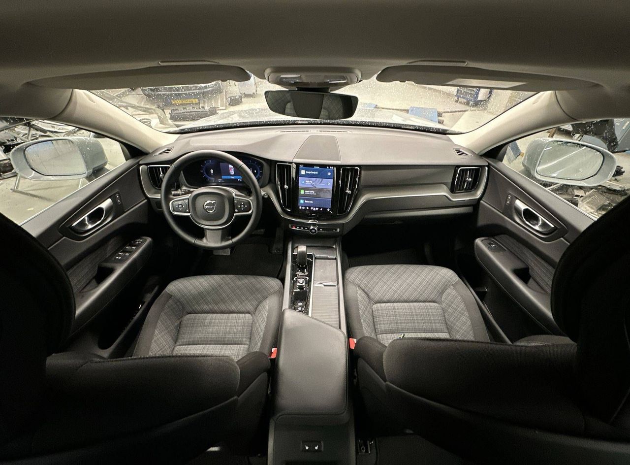 Zunanja slika - Volvo XC60 - B4 D Core AT - 20