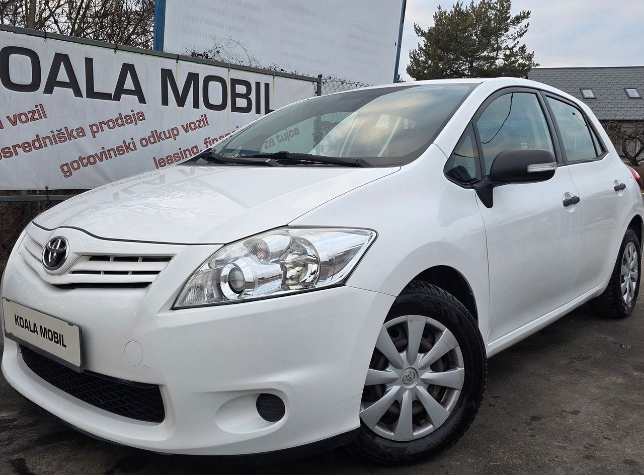 Zunanja slika - Toyota Auris - 1.33 Dual VVT-i Luna KLIMA-SLOVENSKA-1.LASTNIK - 1
