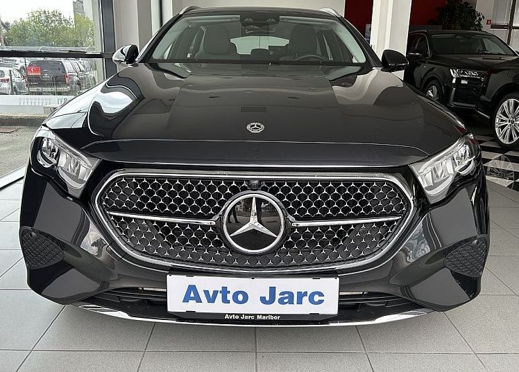 Zunanja slika - Mercedes-Benz E-Razred - E 220 d T - 2