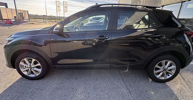 Zunanja slika - KIA Stonic - 1.2 DPI 57.9 LX Urban+ M T - 6